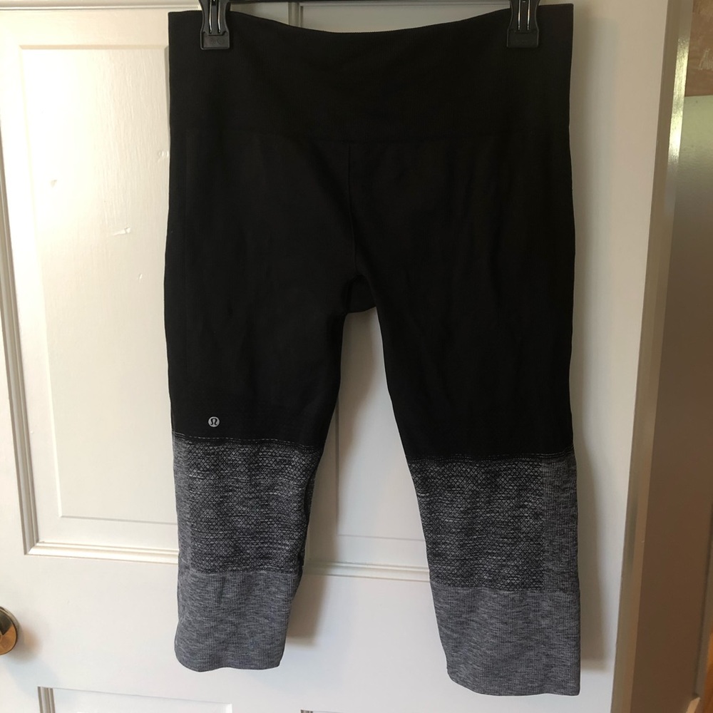 Lululemon Seamlessly Street Crop Capri